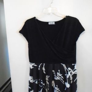 Kasclino Black and White floral faux wrap dress
